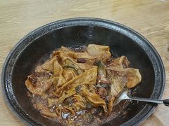 -屯老二农家铁锅炖·行业领军者(梅江店)