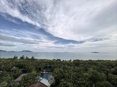 -三亚湾海居铂尔曼度假酒店