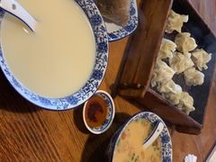 -张家巷美食(南浔店)