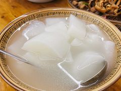 -一品红烧鸭特色川菜(三岔湖店)