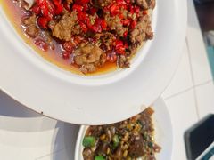 -阿瓦山寨·湘菜现炒·剁椒鱼头王(咸阳总店)