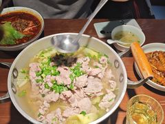 -全牛匠·乐山跷脚牛肉(西单华威约饭街店)