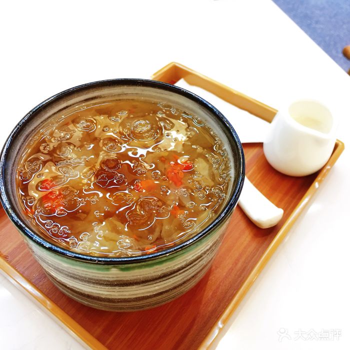 玖禧甜品桃胶雪莲图片
