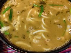 -香巴拉云南餐厅(华莱坞店)