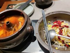 羊肚菌鹿茸菇汽锅鸡-云海肴·汽锅鸡·云南菜(高德置地店)