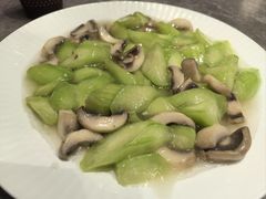 -闫府私房菜(恒隆店)