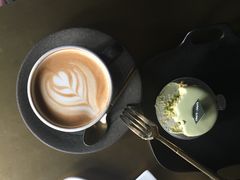 -UNI UNI(环亚凯瑟琳店)