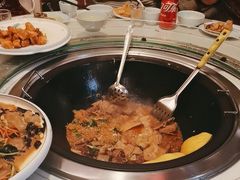 -人民公社铁锅炖·东北菜(卫国道店)