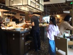 自助取餐区-金海湾自助餐厅(金陵饭店)