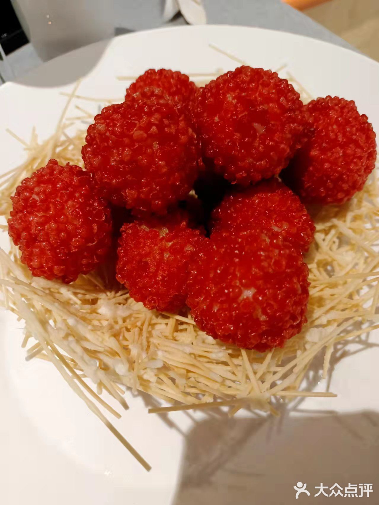 芋头吸油让肉不是那么腻，芋头中也有肉的味道