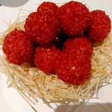 芋头吸油让肉不是那么腻，芋头中也有肉的味道