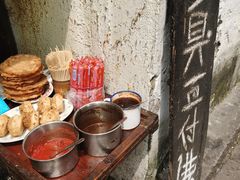 -仓桥直街臭豆腐