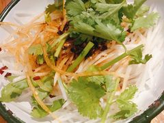 酸辣萝卜丝-兔槽江湖菜·重庆璧山兔(水围店)