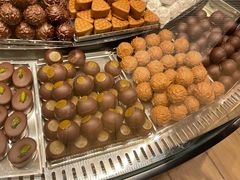 夹心巧克力-Laderach 莱德拉(上海环贸iapm店)