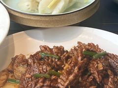 -湖畔鲁菜·二十年老字号餐厅(大明湖店)