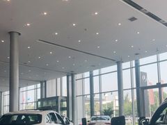 -北京鹏龙大道奔驰4S店(纪家庙店)