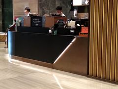 -星巴克(港汇1号办公楼店)