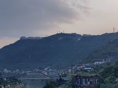 -茅台镇网红溶洞餐厅·茅帮菜馆