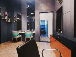 大厅-3AM HAIR SALON烫发染发接发