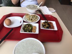 -来必堡(娄山关路店)