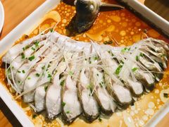 清蒸武昌鱼-莲餐厅·湖北菜·藕汤是头牌(愚园路店)