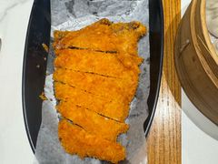 馋嘴炸猪排-馋三尺蟹粉小笼(人民广场店)