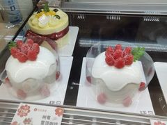 -花花卷卷·鲜食蛋糕(静安久光百货店)