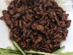 京酱肉丝-京城百饺园•东北菜馆(红谷滩店)