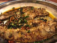 香煎翘嘴鱼-饭怕鱼(阳光100店)