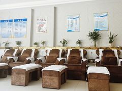 -创新足专业修脚(龙荷路店)