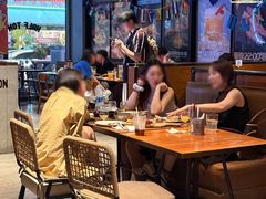 -半吨 Halfton&Friends(车公庙店)