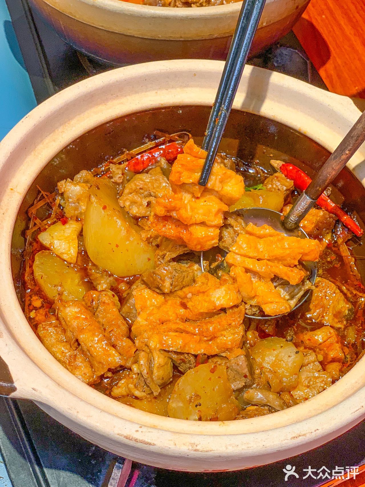 长沙首家湘派牛腩煲港式全蛋伊面🍜巨巨好吃
