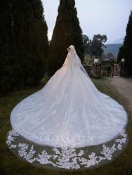 -Renee芮亦婚纱