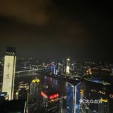 能拍到重庆你好的那边人简直多的不行