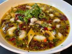 -香山湖家家宴(中山陵店)