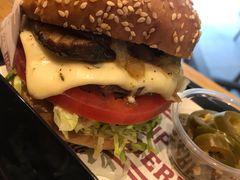 蘑菇牛肉特堡-The Habit Burger Grill 哈比特汉堡(爱琴海店)