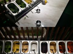 -八月美食小馆(银泰城总店)