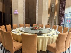 -东豪园林海鲜酒家(南港路辅路店)