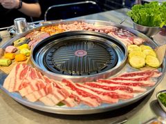 -哈哈碳都·牛肋条无限自助烤肉(台江万达店)