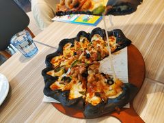 超级至尊芝心黑披萨-必胜客(吾悦广场店)