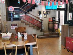 -拉亚汉堡经典餐厅(商城路店)