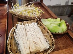 -憨铁匠火锅(红山6979店)
