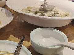 -严记小天府酸菜鱼(西四路店)