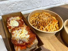 萨拉米香肠片披萨-西方小巷 Western Alley·欧洲街头小吃(时尚天河店)
