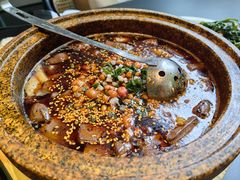 石锅肥肠烧血旺-铜锣湾·有麝自然香(渝北财富中心店)
