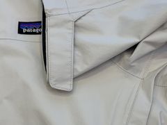 -爱革·洗衣改衣·洗鞋修鞋·洗包修包·奢侈品护理(宝地广场店)