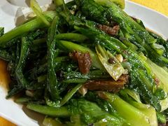-鲤鱼塘农家山庄