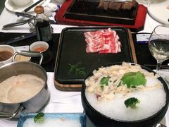 -红鼎豆捞·非遗鲍皇汤火锅(宝丰路店)