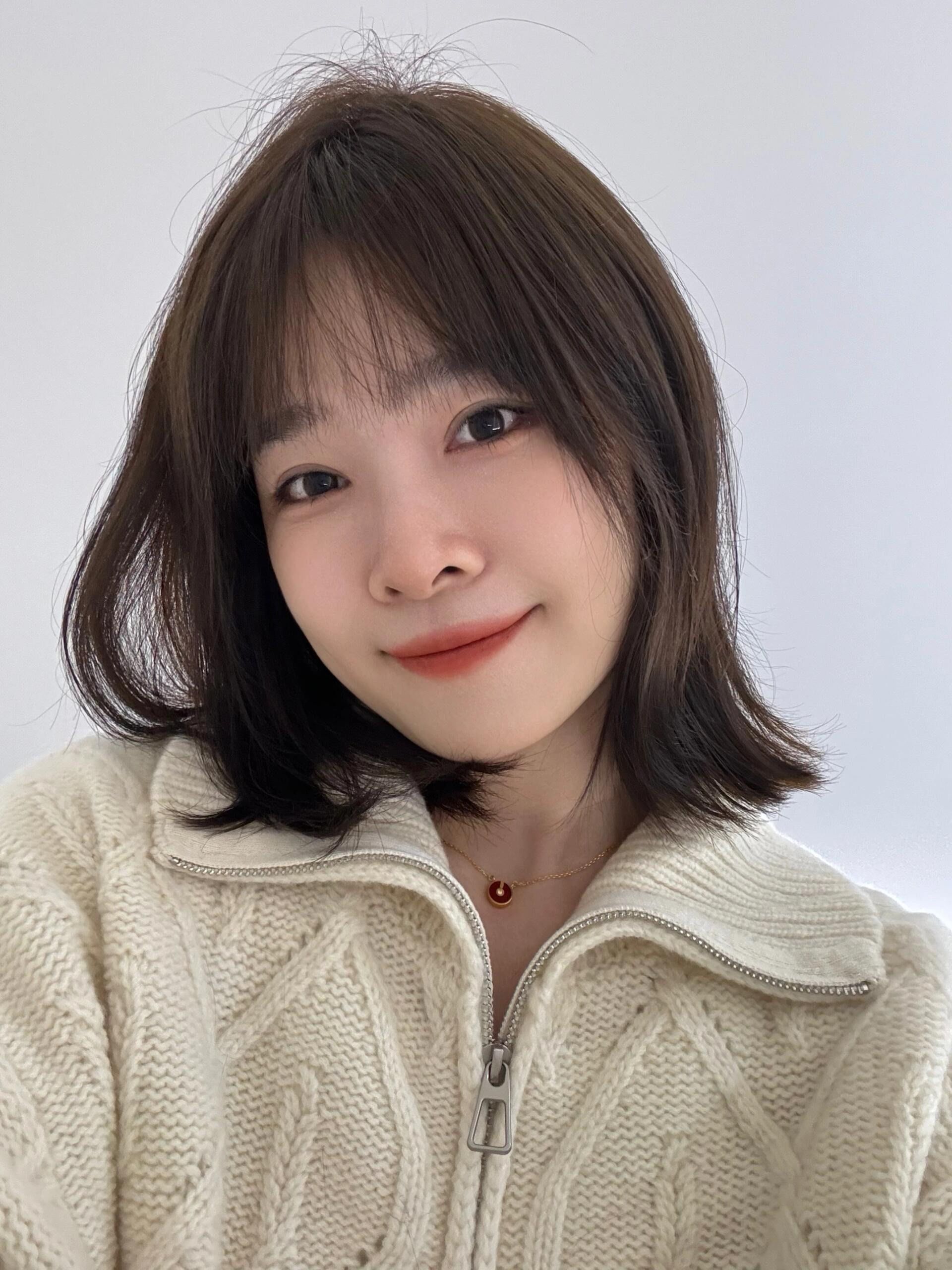 方圆脸女生必剪的发型