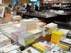 -凤凰国际书城(凤凰广场店)